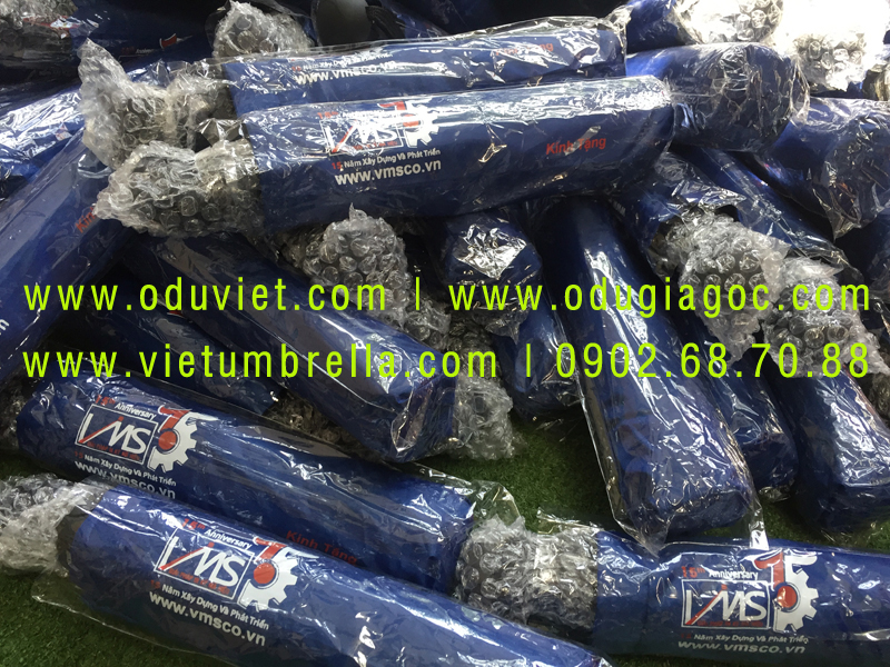 xưởng sản xuất ô dù cầm tay in logo quảng cáo